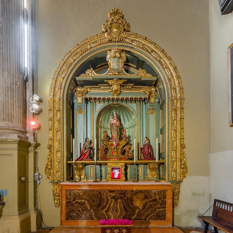 capilla-virgen-reyes-catedral-malaga-3