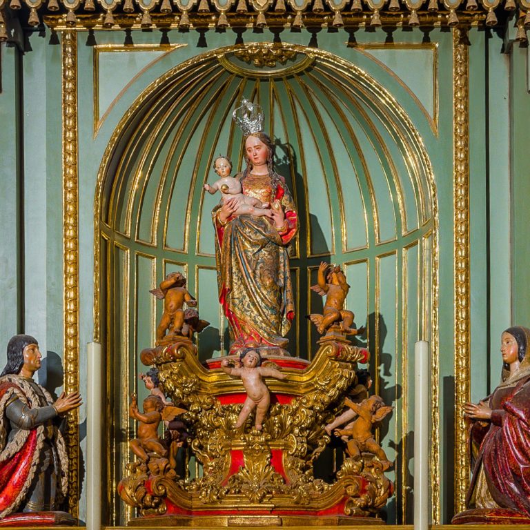 virgen-reyes-catedral-malaga-ampli